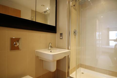 2 bedroom flat to rent, Mackenzie House, Leeds, UK, LS10