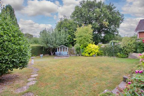 2 bedroom bungalow for sale, Longfield Avenue, Longfield, Kent, DA3