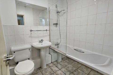 2 bedroom flat to rent, Upper College Street, Nottingham NG1