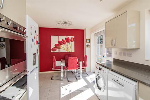 2 Catkins Close, Catshill, Bromsgrove, B61 0TT