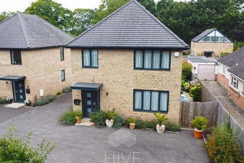 4 bedroom detached house for sale, York Road, Broadstone BH18