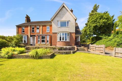 5 bedroom semi-detached house for sale, Grimsby Road, Louth LN11