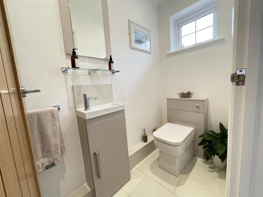 Cloak room