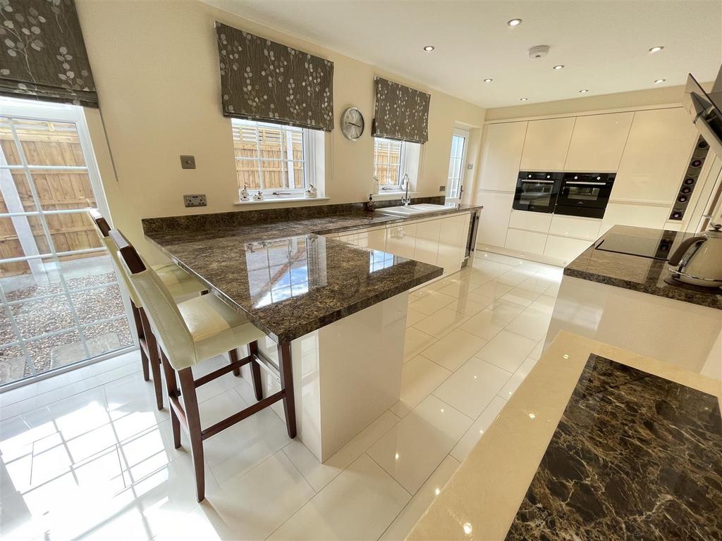 Open plan dining kitchen