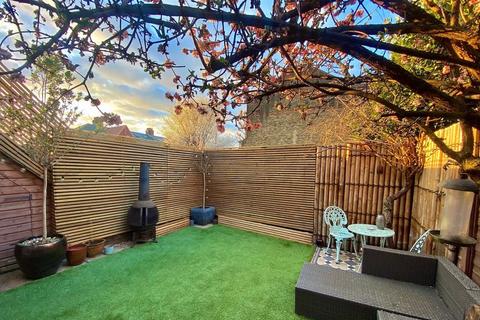 12 Northcote Road, London, E17 7DU