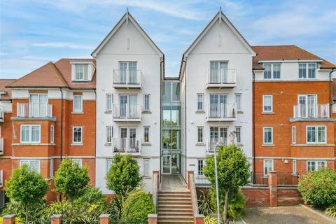 2 bedroom apartment for sale, Pembury Road, Westcliff-On-Sea