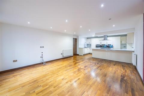 2 bedroom apartment for sale, PEMBURY ROAD, Westcliff-On-Sea