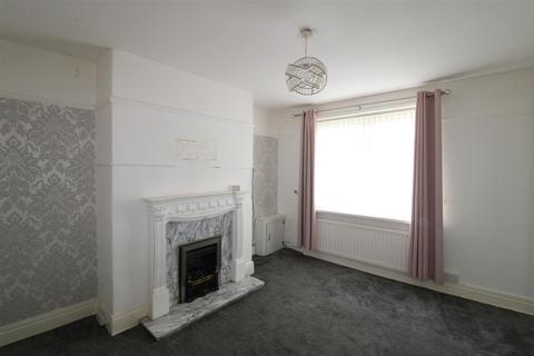 2 bedroom apartment for sale, Kentmere Avenue, Walkerdene, Newcastle Upon Tyne