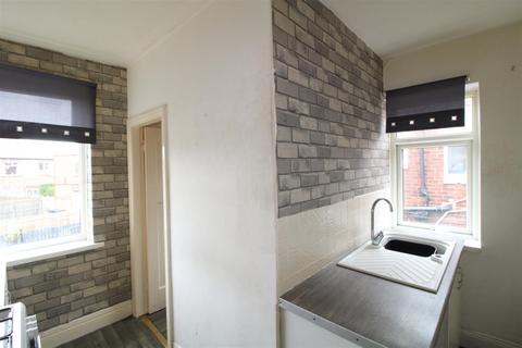 2 bedroom apartment for sale, Kentmere Avenue, Walkerdene, Newcastle Upon Tyne