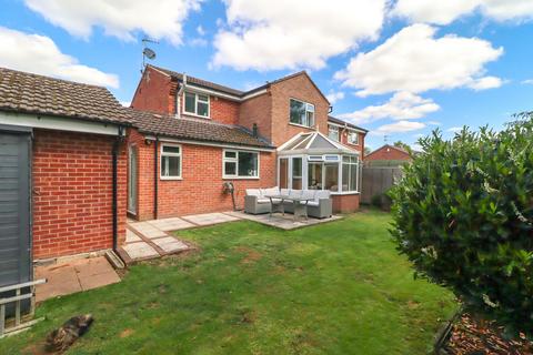 3 bedroom semi-detached house for sale, Hailey Avenue, Loughborough, LE11