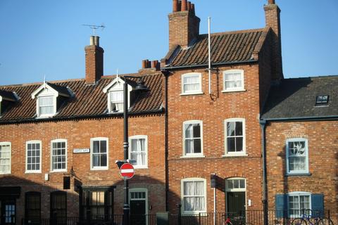 1 bedroom apartment to rent, Castlegate, Newark, Nottinghamshire, NG24