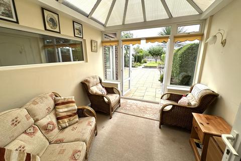 236 Henhurst Hill, Burton-on-trent, DE13 9SU