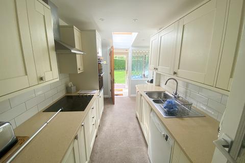 3 bedroom detached house for sale, Towpath, Shepperton TW17