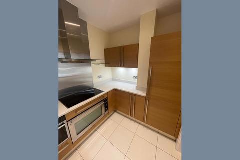 2 bedroom apartment to rent, Juniper Drive, London SW18