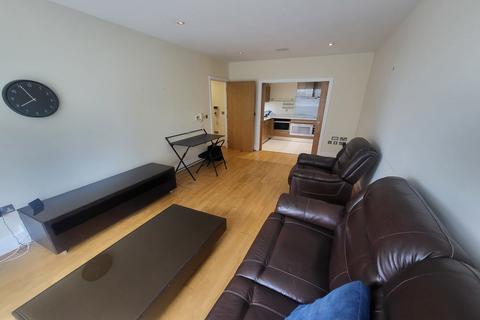 2 bedroom apartment to rent, Juniper Drive, London SW18