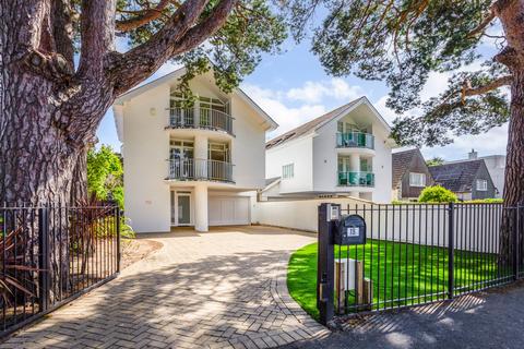 19 Grasmere Road, Sandbanks, Poole, BH13 7RH