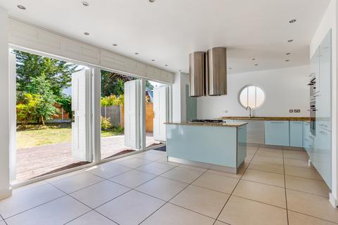 19 Grasmere Road, Sandbanks, Poole, BH13 7RH