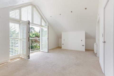 19 Grasmere Road, Sandbanks, Poole, BH13 7RH