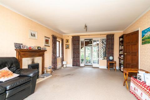 18 Abbots Road, Abbots Langley, WD5 0AZ