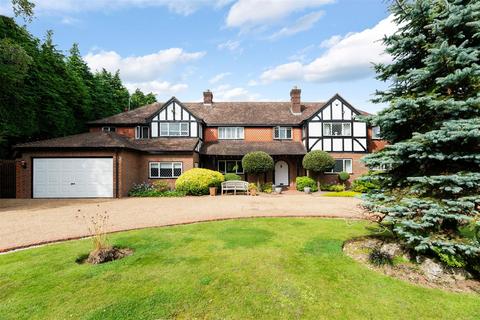 5 bedroom detached house to rent, Hazelbirch