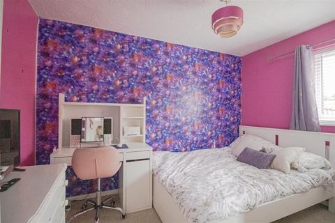 7 Birchen Lee, Emerson Valley, Milton Keynes, MK4 2JX
