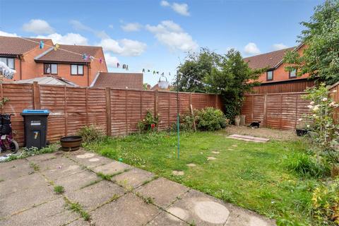 7 Birchen Lee, Emerson Valley, Milton Keynes, MK4 2JX