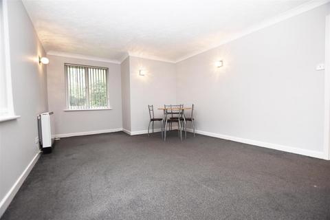 2 bedroom flat for sale, London Road, Isleworth