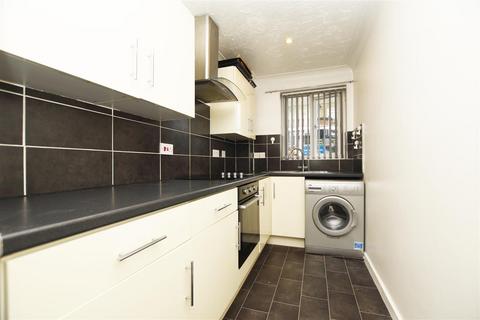 2 bedroom flat for sale, London Road, Isleworth