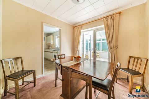56 Cedar Way, Guildford, GU1 1JQ