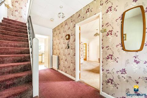 56 Cedar Way, Guildford, GU1 1JQ