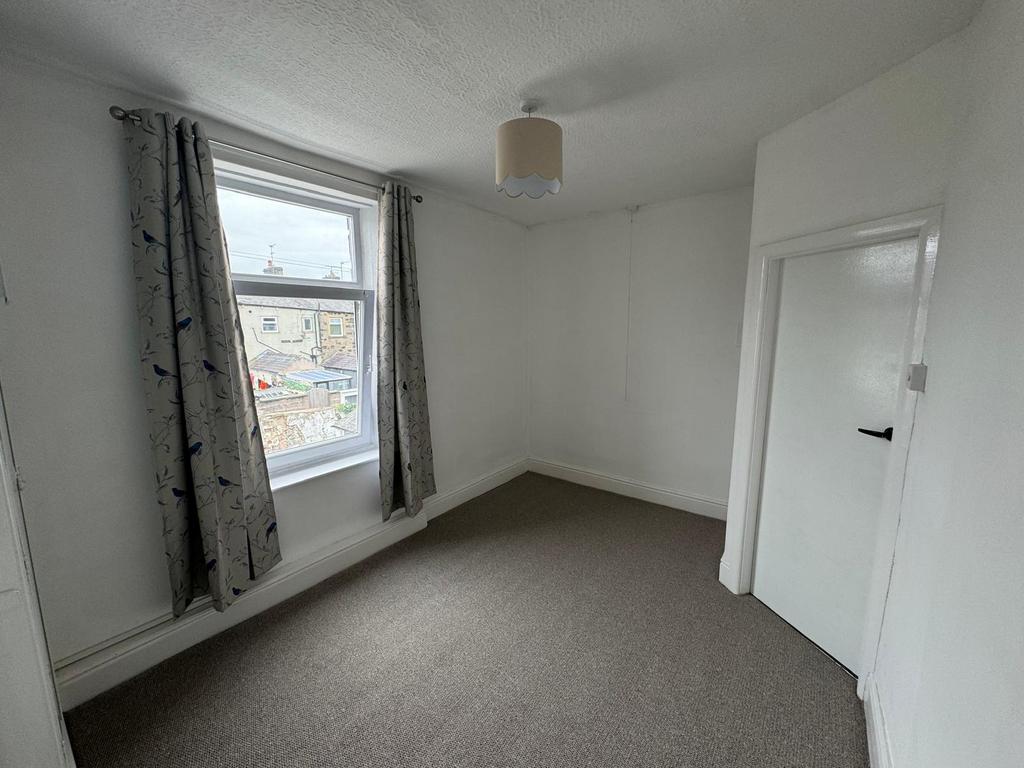 Bedroom 2.jpg