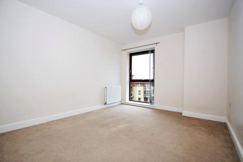 2 bedroom flat for sale, Commonwealth Drive Three Bridges, Crawley RH10