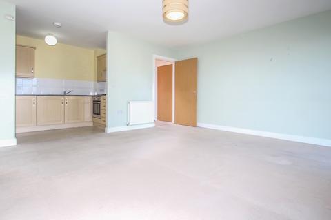 2 bedroom flat for sale, Commonwealth Drive, Three Bridges, Crawley RH10