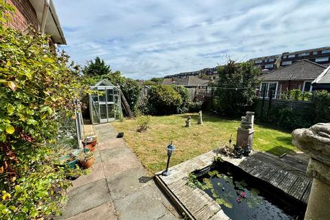 3 bedroom bungalow for sale, Kennedy Way, Newhaven