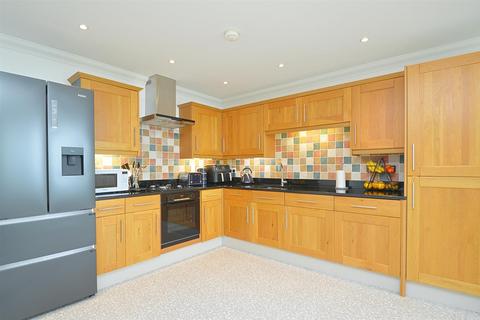 2 bedroom flat for sale, STUNNING SEA VIEWS * SHANKLIN