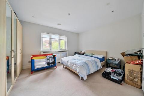 7 bedroom detached house for sale, Fairhome Close,  Finchley,  N3