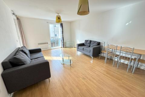 2 bedroom flat to rent, Hulme High Street, Manchester M15