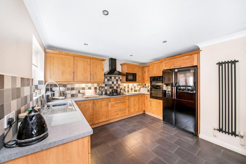 Dining kitchen