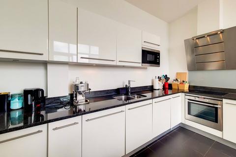 2 bedroom flat to rent, Argyll Road, Woolwich, London, SE18