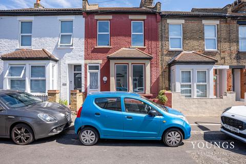 2 bedroom terraced house for sale, Dalmatia Road, Southend-On-Sea, SS1