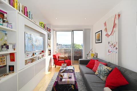 1 bedroom flat for sale, Riverdale House, London SE13