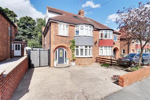 3 bedroom semi-detached house for sale, Weelsby Way, Hessle