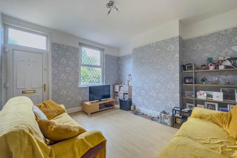 2 bedroom terraced house for sale, Heckmondwike Road, Dewsbury