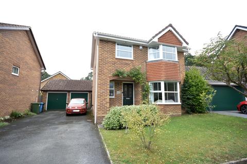 4 bedroom detached house for sale, Twin Oaks Close, Broadstone BH18