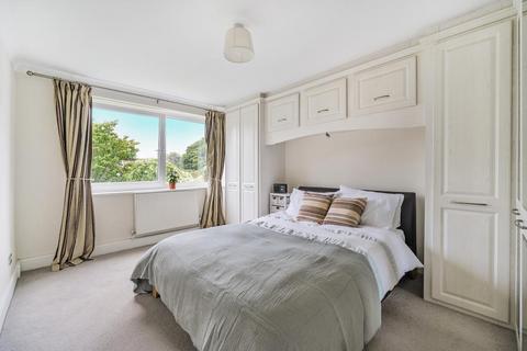 2 bedroom flat for sale, Twickenham,  London Road,  TW1