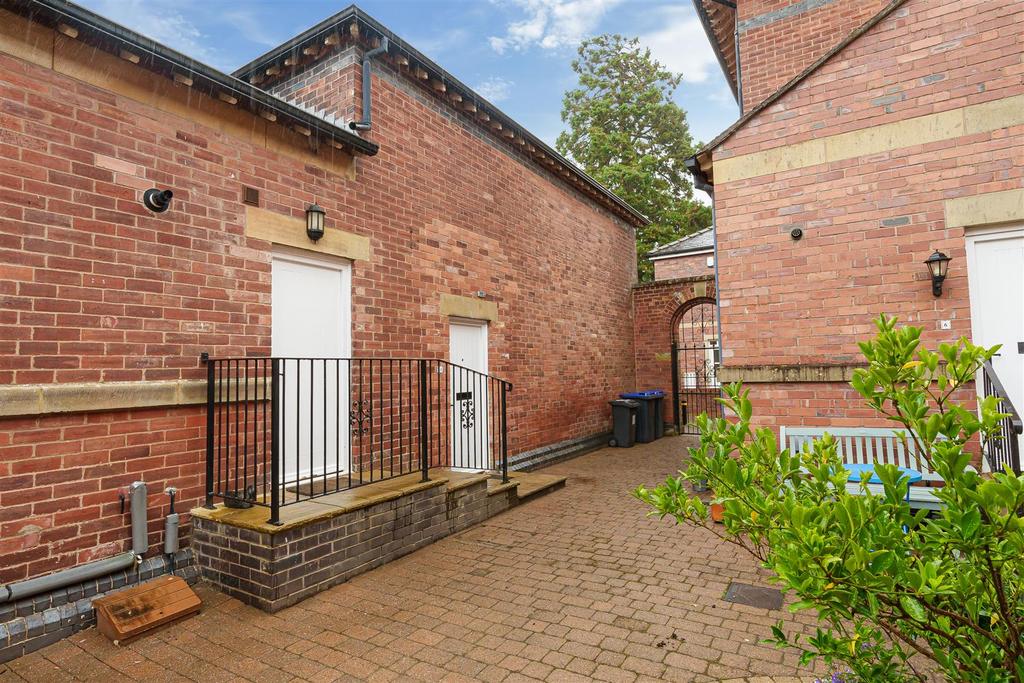 External courtyard area