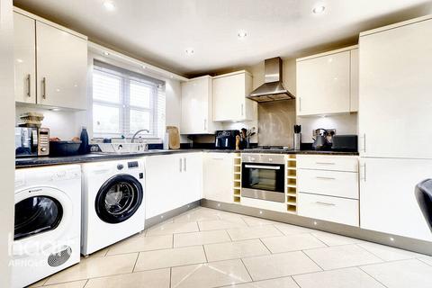 3 bedroom semi-detached house for sale, Ellington Road, Nottingham