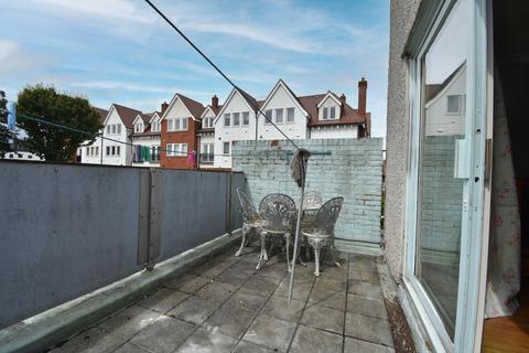 3 bedroom maisonette to rent, Pollard Walk Sidcup DA14