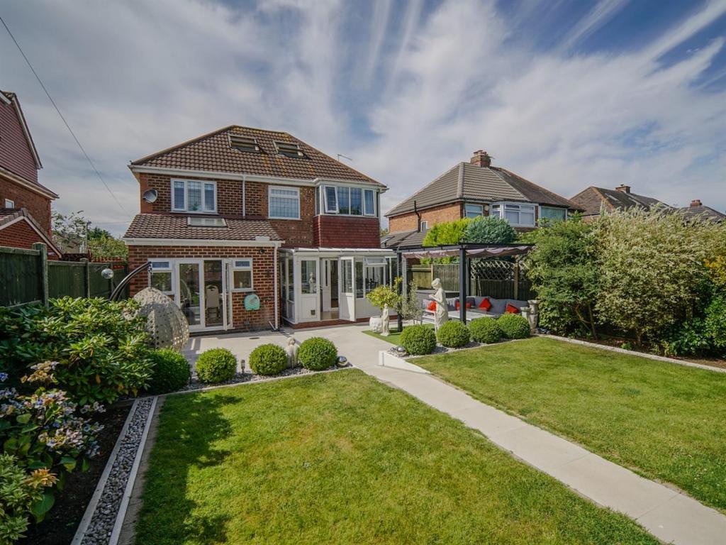 Landscaped Rear Garden