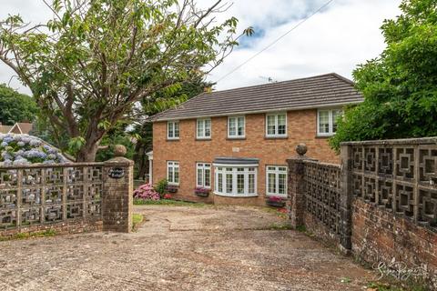 5 bedroom detached house for sale, Chatsworth Avenue, Shanklin